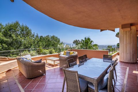 Located in Nueva Andalucía. Are you looking for a property for sale in a prime Nueva Andalucía location? Introducing you to this spacious unit in one of the most popular urbanisations of the area. Not only is it a golfer’s paradise, but it enjoys an ...