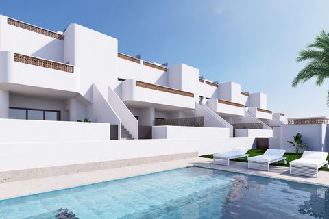 Nieuwbouw bungalows in Dolores Residentieel met gelijkvloerse woningen met tuin of bovenste verdieping met privésolarium, met 3 slaapkamers en 2 badkamers, bevinden zich in Dolores (Alicante), een bevoorrechte zone van de Costa Blanca, gelegen naast ...