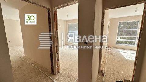 THE BUILDING IS IN FRONT OF ACT 15. 'Yavlena' sells this two-bedroom apartment on the first high floor, with a spacious living room with an area of 27 sq.m, two bathrooms and two bedrooms of 11 sq.m each, at a price of 117,900 euros. The building is ...