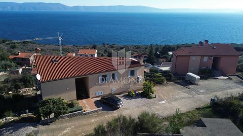 Location: Istarska županija, Labin, Rabac. ID CODE: 2012-44 DIAMOND REAL ESTATE D.O.O. Mob: 052210824 Tel: +38552210824 E-mail: office@diamond-realestate.hr www.diamond-realestate.hr