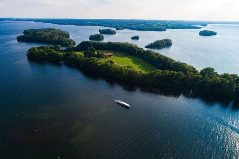 De zonen van keizer Wilhelm II kregen onderwijs aan de Plön Cadetschool. Ze moeten ook de basisbeginselen van de landbouw leren. Hiervoor werd op het eiland een educatieve boerderij ingericht. 