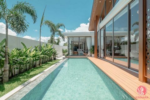 The Ozone Villas is een luxe villa in Phuket, gelegen in de buurt van het strand van Bangtao, dichter tussen de natuur en de zee. Met zijn overvloed aan designruimtes en zwembad binnen, biedt de villa een gezellige en luxueuze sfeer met een spectacul...