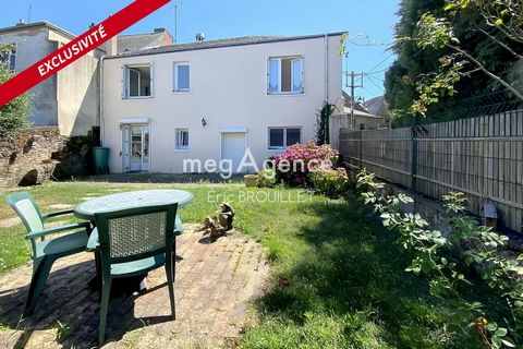 Maison de bourg avec jardin, 3 grandes chambres, lumineuse
