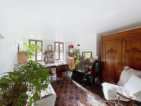 À visiter rapidement – maison de village rénovée