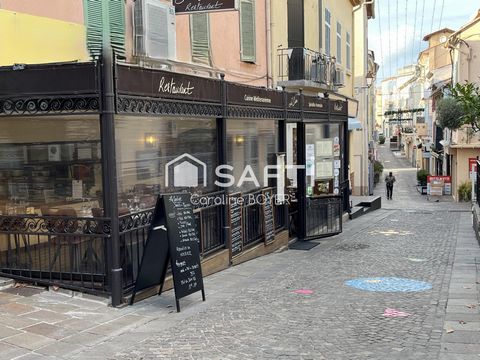 Magnifique restaurant situé dans une rue piétonne