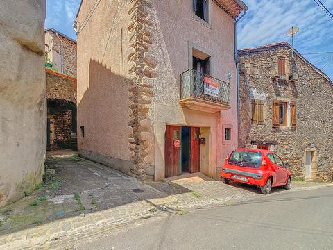 Charmante maison de village avec garage et extérieurs