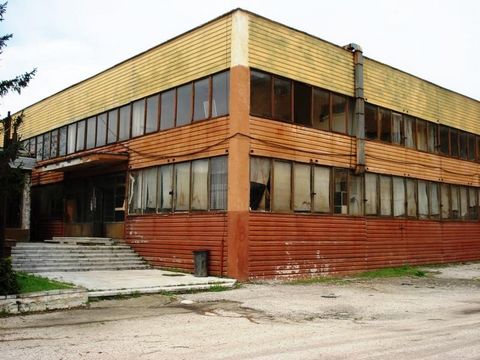 INDUSTRIAL PREMISE-Town of Vidin, South Industrial zone, building-2 fl., ZP 677 sq. m., total area 1 354 sq. m., terrain-763 sq. m, suitable for warehouse, factory premise-offer 3488, ...