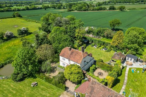 DESCRIPTION A most attractive Grade II listed detached country house set in a small enclave of former farm buildings in a delightful semi rural position yet within a few minutes' drive of the market towns of Hertford and Hoddesdon. This fine home has...