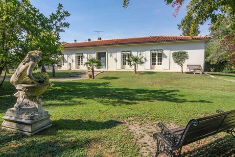 EXCLUSIVE TO BEAUX VILLAGES! Sitting on the edge of the little market town of Aigre, this large house with mature garden is within walking distance of the town centre with its shops and facilities. It also offers the potential for an independent anne...