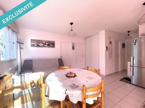 Located in Saint-Christol, this charming apartment benefits from an ideal location in this commune in Hérault. Close to amenities, it offers a pleasant living environment thanks to its proximity to shops and services. In addition, nature lovers will ...