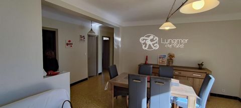 LUNAMER REAL ESTATE  vous propose cet appartement de 68 m2 en parfait état et prêt à emménager. Il se compose de deux chambres, un salon avec cuisine séparée et une salle de bain. Avec une exposition plein sud, chaque pièce est inondé de la lumière n...