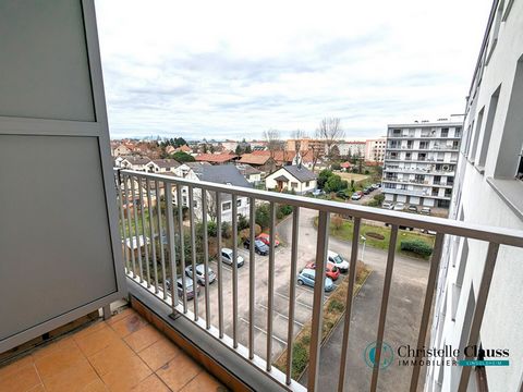 LINGOLSHEIM: 3-room apartment of 64.81m2 located on the 4th floor of a condominium with elevator in the Swiss district of Lingolsheim. Offering a functional layout, this apartment will seduce you. - West-facing living room, bathed in natural light, -...