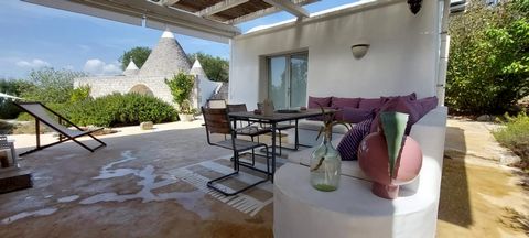 Nestled within a picturesque hectare of land, emerges this trullo, an authentic oasis of privacy and relaxation. The ambiance of the trullo, characterized by a harmonious atmosphere in true Latin American style, seamlessly integrates with the traditi...