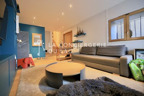 La Conciergerie du lac presents 'L'Eclat du village' this magnificent T4 village house in Menthon-Saint-Bernard, which will seduce you with its atypical layout. Nestled in a setting in the heart of the village, a two-minute walk from small shops and ...