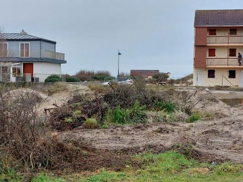 Pas-de-Calais - 62176 - Camiers - 237 000 euros Franck NORMAND vous propose : Idéal pour investissement locatif ou résidence secondaire. Situé près de la plage à la discrétion du tourisme intensif, la résidence sécurisée offrira une situation de prem...