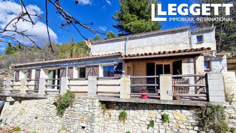 A27708VAP06 - This haven of peace reminiscent of the Swiss Alps is located in the district of Lucéram, 30 minutes north-east of Nice, at an altitude of 600 m. The house and its surroundings offer breathtaking panoramic vistas of the mountains and val...
