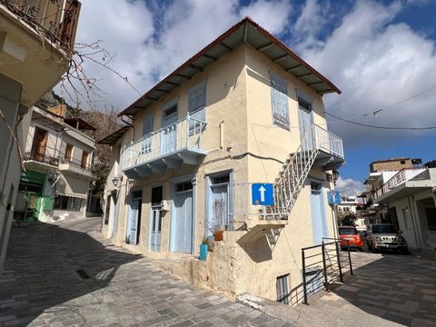 Located in Lasithi. The large corner building located in the traditional village of Kritsa near Agios Nikolaos, Crete stands tall and proud in the heart of the village. It is a versatile property that has great potential for a range of uses. The ston...