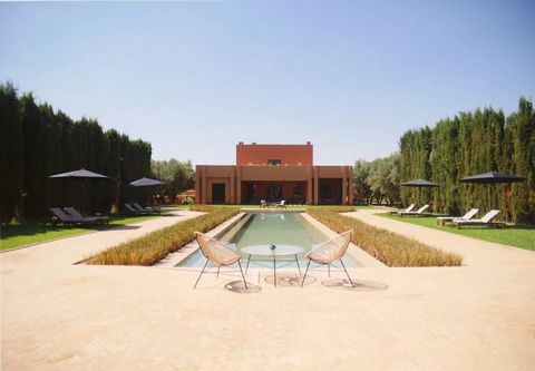 Located in Marrakech. Nestled in an oasis of peace and serenity, 15 minutes away from the center of Marrakech, this beautiful villa of 1000 m² offers 5 bedrooms with private bathrooms, including a master with a terrace offering a breathtaking view of...