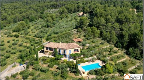 In the heart of green Provence, in TAVERNES, come and discover this exceptional Villa. Built in 2000, on wooded and landscaped land of more than 1 hectares including 200 olive trees. This house combines comfort, brightness, calm, quality and living s...