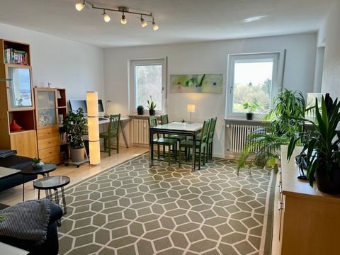 Are you looking for a temporary apartment with that certain something? Then come to the Geigersberg in Karlsruhe-Durlach. what you are offered Here you can make yourself comfortable in a modern, penthouse-like 2-room apartment. The highlight are the ...