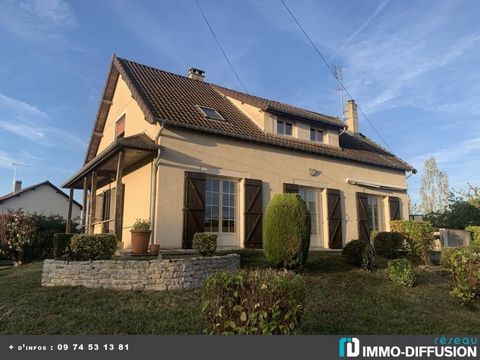 Mandate N°FRP154683 : House approximately 135 m2 including 6 room(s) - 5 bed-rooms - Garden : 701 m2, Sight : Garden et voisinage. Built in 1971 - Equipement annex : Garden, Cour *, Terrace, Garage, cellier, Fireplace, - chauffage : fioul - MAKE AN O...