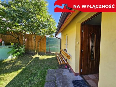 Surroundings of Nałęczów - a house with outbuildings on a large plot with a forest - a UNIQUE OPPORTUNITY!! The property is located within walking distance of Nałęczów and Wąwolnica!! A small one-storey house with an adapted attic - ready to move int...