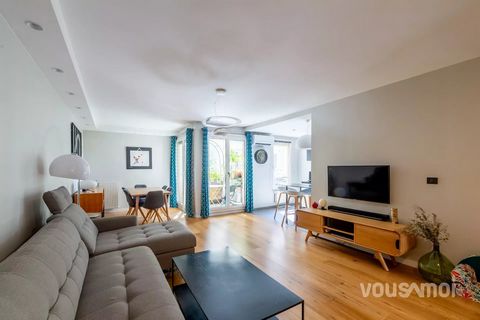 VOUSAMOI presenta este apartamento directo T3 recientemente renovado, situado en la esquina de Masséna y Sully, en el distrito de Tête d'Or / Masséna / Lycée du Parc. El apartamento, orientado al sur, suroeste (para el salón y la cocina) y norte (par...
