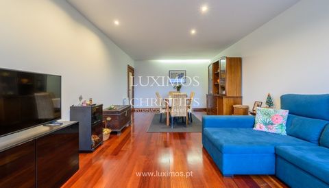 Two bedroom apartment in a private condominium for sale in Maia . Comprising an entrance hall with built-in closets, a lounge with balcony and an equipped kitchen with a laundry room . It also has two bedrooms with built-in closets , one of which is ...