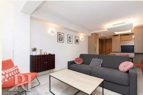 Cannes Downtown near the Croisette, luxury apartment renovated in 2023. In the prestigious Grand Hotel apartment 2 bedrooms flat including a living room, a kitchen, 2 bedrooms, 2 shower rooms, 1 guest toilet, laundry area. Ideal in rental profitabili...