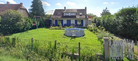 Summary Welcome to this charming house on two levels, offering a peaceful and spacious living environment in the village of La Racineuse, ideally located just 5 minutes from Mervans, 10 minutes from Saint Martin en Bresse and 30 minutes from Chalon-s...
