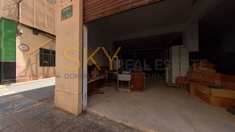 Smart Investment in Riba - Roja de Turia, Valencia! Welcome to the future of real estate investments with Sky Real Estate! This 175-square-meter store located on Avenida de la Paz presents itself as a unique opportunity for visionary investors. Turn ...
