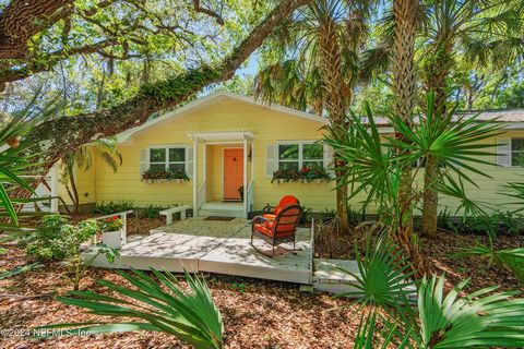 Many options with this charming Vilano Beach bungalow, tucked between the Intracoastal & the ocean and close to St. Augustine! With 1398* sf, this inviting home feels much bigger: 4 BR/2Ba, spacious living areas, PLUS a 500 sf beautifully renovated, ...