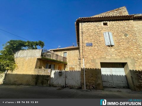 Mandate N°FRP154960 : House approximately 100 m2 including 5 room(s) - 3 bed-rooms - Terrace : 30 m2, Sight : Village. - Equipement annex : Cour *, Terrace, Garage, - chauffage : bois - Expect some renovation - Class Energy F : 385 kWh.m2.year - More...