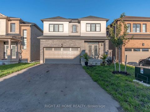 This Beautiful, Modern, And Spacious 3 Bed/3 Washroom, Detached Home Is Located On Mountain In The Heart Of Stoney Creek! Amazing Neighbourhood! The Main Floor Boasts Hardwd Flrs Lot Of Sunlight And An Amazing Layout. Beautiful Spacious Kitchen With ...