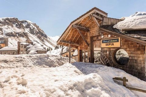 Rezydencja Sépia położona jest w samym środku ośrodka narciarskiego Górna Sabaudia, Avoriaz. Obiekt położony jest blisko stoków, naprzeciwko kolejki linowej Les Prodains, co zapewnia szybki dostęp do terenu narciarskiego Les Portes du Soleil. Ośrodek...