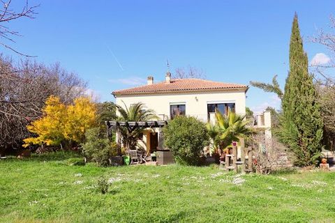 Christophe NICOLAS (EI) 30400 Villeneuve-Lès-Avignon. Exclusivity. House of 174 M2 on a large wooded plot of 2500 M2. Life annuity occupied without annuity on one head: 68-year-old woman. Amount of the bouquet: 216,250 euros. Agency fees paid by the ...