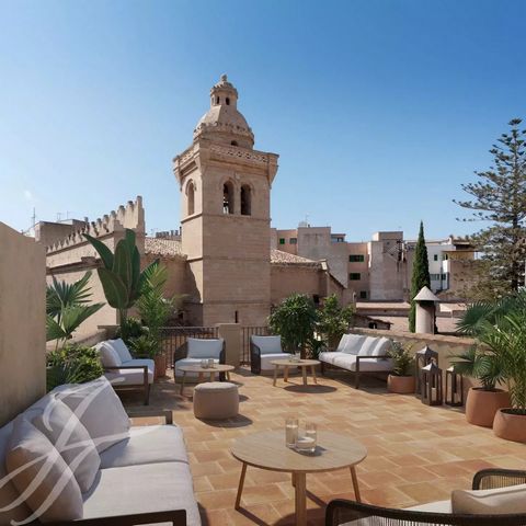 A rare opportunity to acquire a complete building located in Old Town Palma with everything one requires for a comfortable lifestyle. The building requires a total renovation and is ideal as apartments or private residence for those requiring a large...