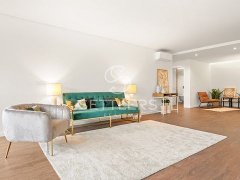 Condominium 'Chalet Maestro 16' - last apartment for sale In Estoril, a condominium has been established 500 meters from the sea with only 4 apartments, combining modernity with exclusivity. With luxury finishes, it consists of 4 floors, one apartmen...