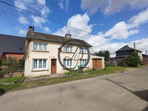 Very close to Crevecoeur only 15 minutes from Beauvais, this quiet house offers you a living room with its cased fireplace, a large kitchen, living room, 5 bedrooms, shower room, toilet, an attic that can also be converted into a beautiful room, a ga...