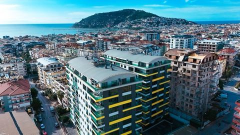 This 3-bedroom apartment in the vibrant Gullerpınarı neighborhood of Alanya offers a perfect blend of contemporary design, comfort, and stunning sea and castle views. Ideal for families or as an investment, this property provides access to luxurious ...