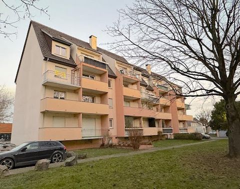 A Benfeld (67230), venez découvrir ce bel appartement lumineux 3 pièces de 57,32 m², loi Carrez (6O m² au sol) situé au 4ème et dernier étage d'un immeuble bien entretenu Idéalement situé proche des commodités et axes routiers, il se compose d'une en...