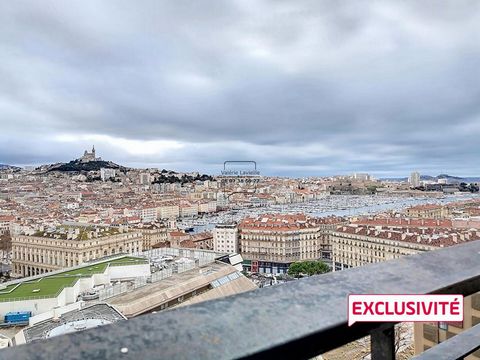 Marseille (13001) - BOURSE - VIEUX PORT - Pour VIVRE MARSEILLE, je vous propose de découvrir cet appartement T3/4 de 87 m2 LC, baigné de lumière, offrant une VUE PANORAMIQUE et IMPRENABLE sur le Vieux Port, la Mer, la ville et sur Notre Dame de la Ga...