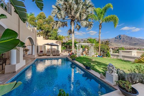 Beautiful high standing villa for sale Golf La Caleta, Costa Adeje. This fantastic property sits on a 974m2 plot, and has a successful distribution, position and orientation offering magnificent views of the south coast. The ground floor consists of ...