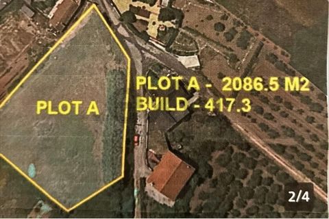 Stel je een prachtig stuk land voor, genesteld op het vredige platteland van Roliça, Bombarral, langs de Rua do Comissário Tomaz. Met een oppervlakte van maar liefst 2086,5 m² biedt dit perceel voldoende ruimte voor uw droomhuis of investeringsprojec...