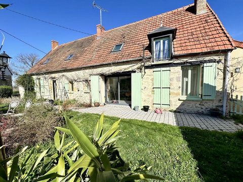 LGB159303 In een gehucht, Huis van ongeveer 200 m2 bestaande uit 10 kamer(s) waarvan 5 slaapkamer(s) + Tuin van 1210 m2 - Uitzicht: Platteland - Bouw 1875 Stenen - Bijkomende uitrusting: tuin - terras - garage - dubbele beglazing - zwembad - berging ...