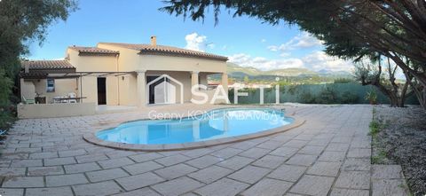 Sanary-sur-Mer: Villa Contemporaine avec Vue Dégagée, Calme Absolu et Prestations Haut de Gamme.