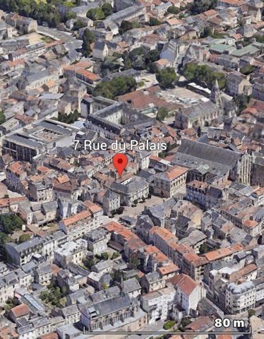 Immeuble de rapport avec local commercial + cave