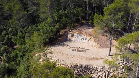 Terrain constructible de 1514m2 en position dominante