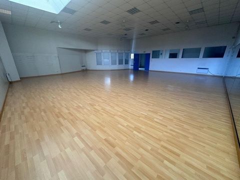 Local commercial,à divers vocations 429 m2