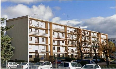 Appartement T3 2 chambres, 2 balcons , places de parking , 4ieme étage sans ascenseur